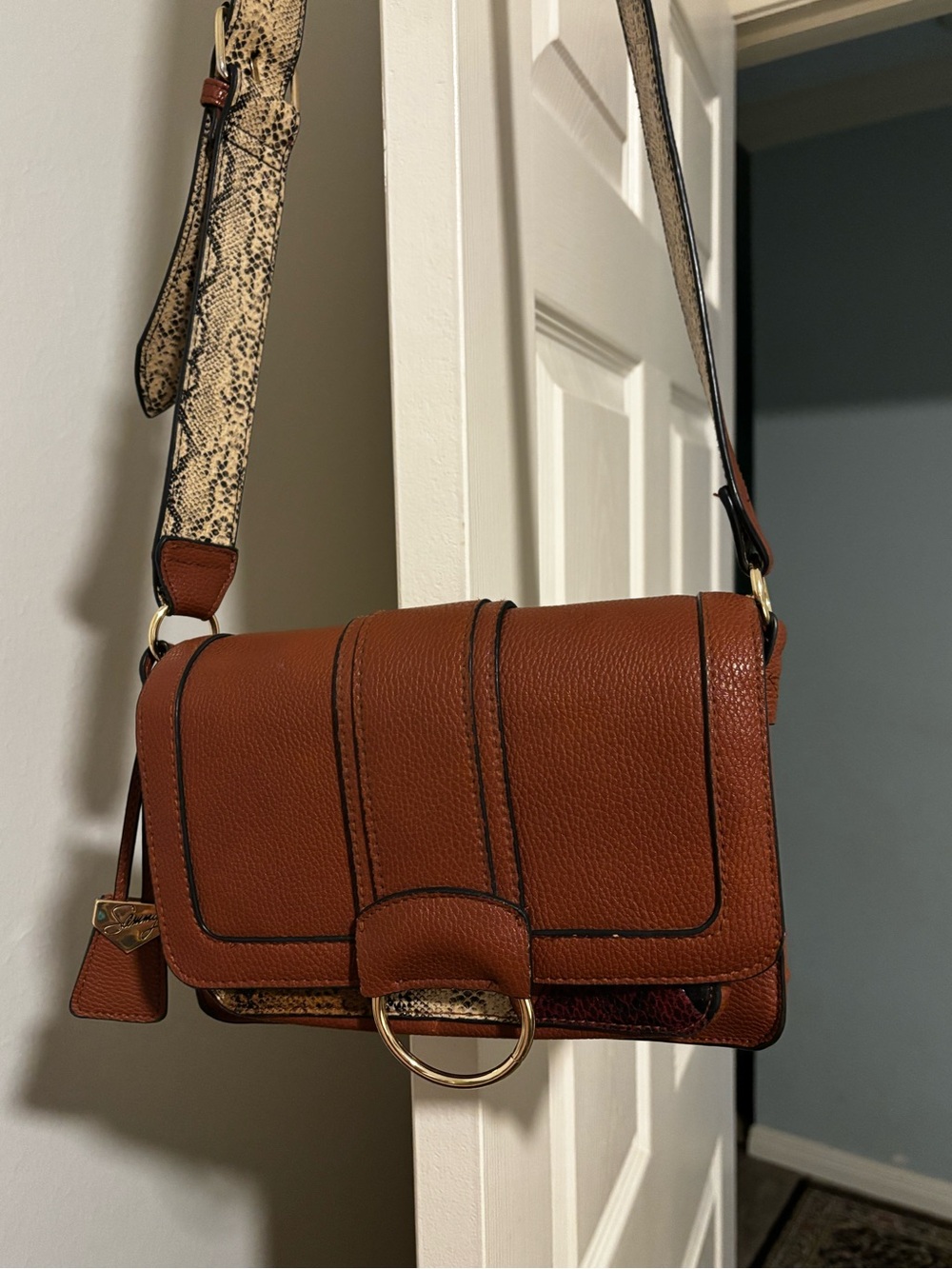 Women's Tan Crossbody Shoulder Bag with Snake-Print Strap